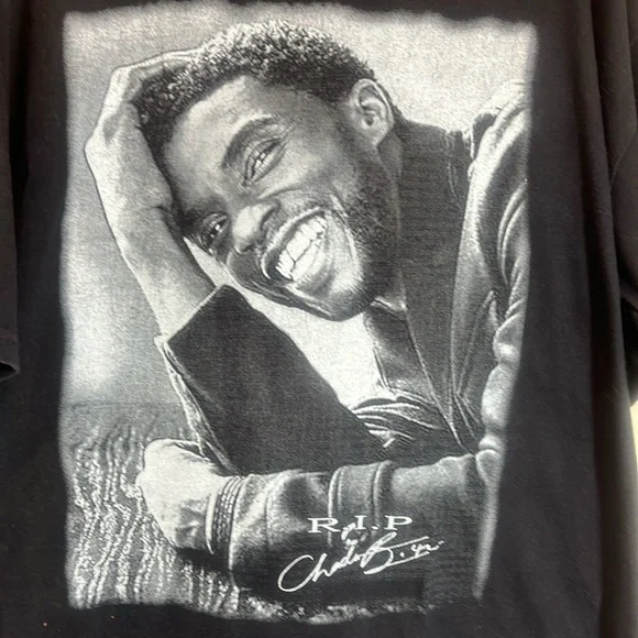 RIP Chadwick Boseman Black & White T-Shirt Size 2X - Picture 1 of 5